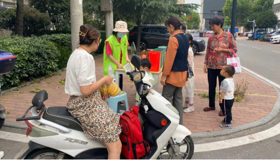 華展貓先生，智能垃圾房，生活垃圾分類收集點(diǎn)，設(shè)備生產(chǎn)廠家
