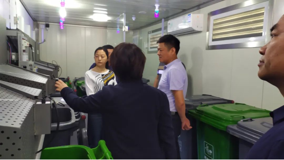 華展貓先生，小區(qū)垃圾房安裝在什么位置合理，智能垃圾房
