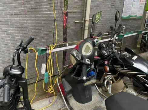 電單車充電樁，智能無線充電樁，智能掃碼電動自行車充電樁廠家